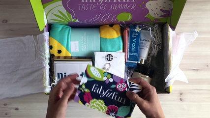 Unboxing | FabFitFun Summer 2018 (with add-on clutch)